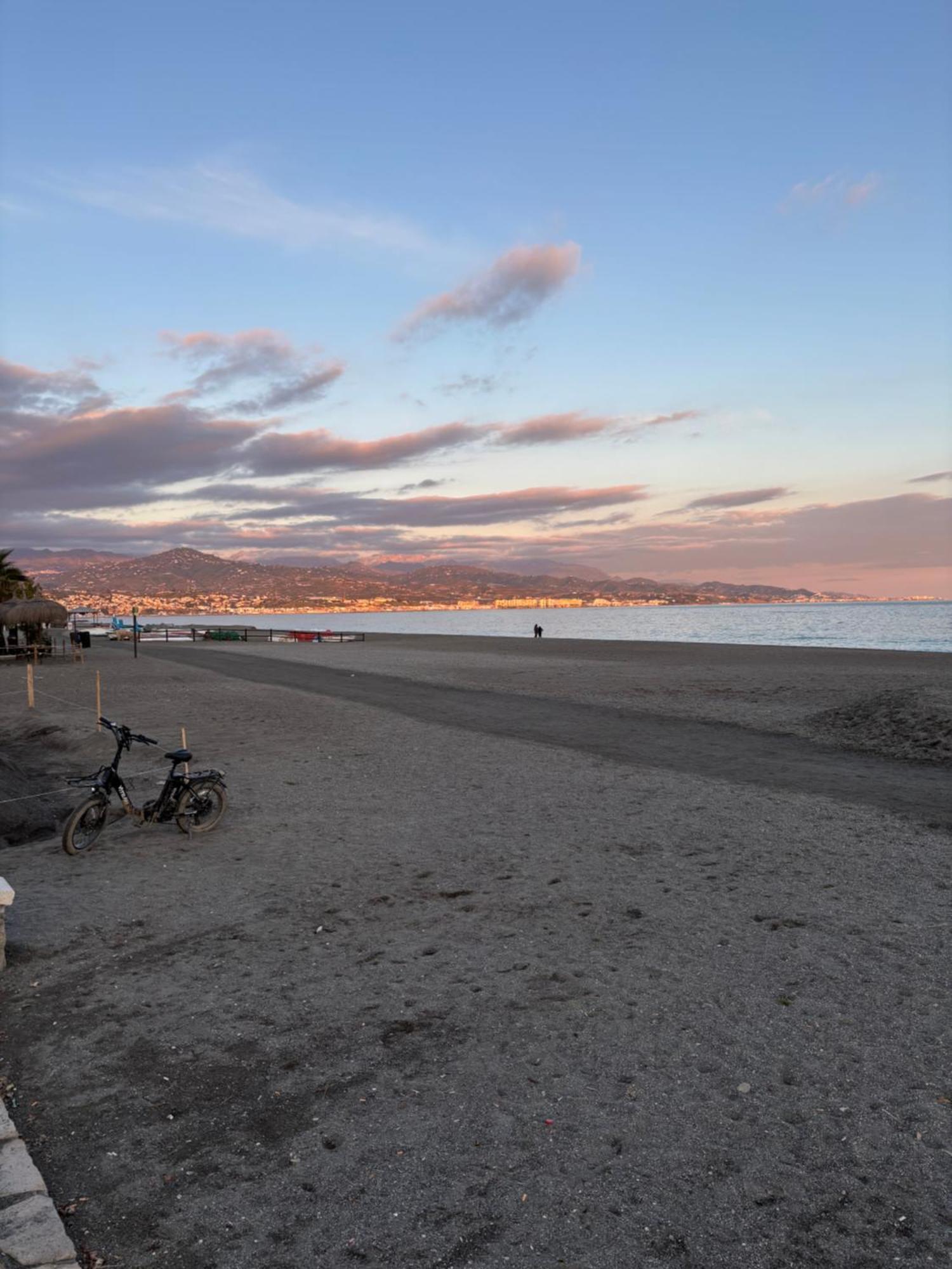 Estudio En Torre Del Mar A 3 Minutos Andando De La Playa Eksteriør billede