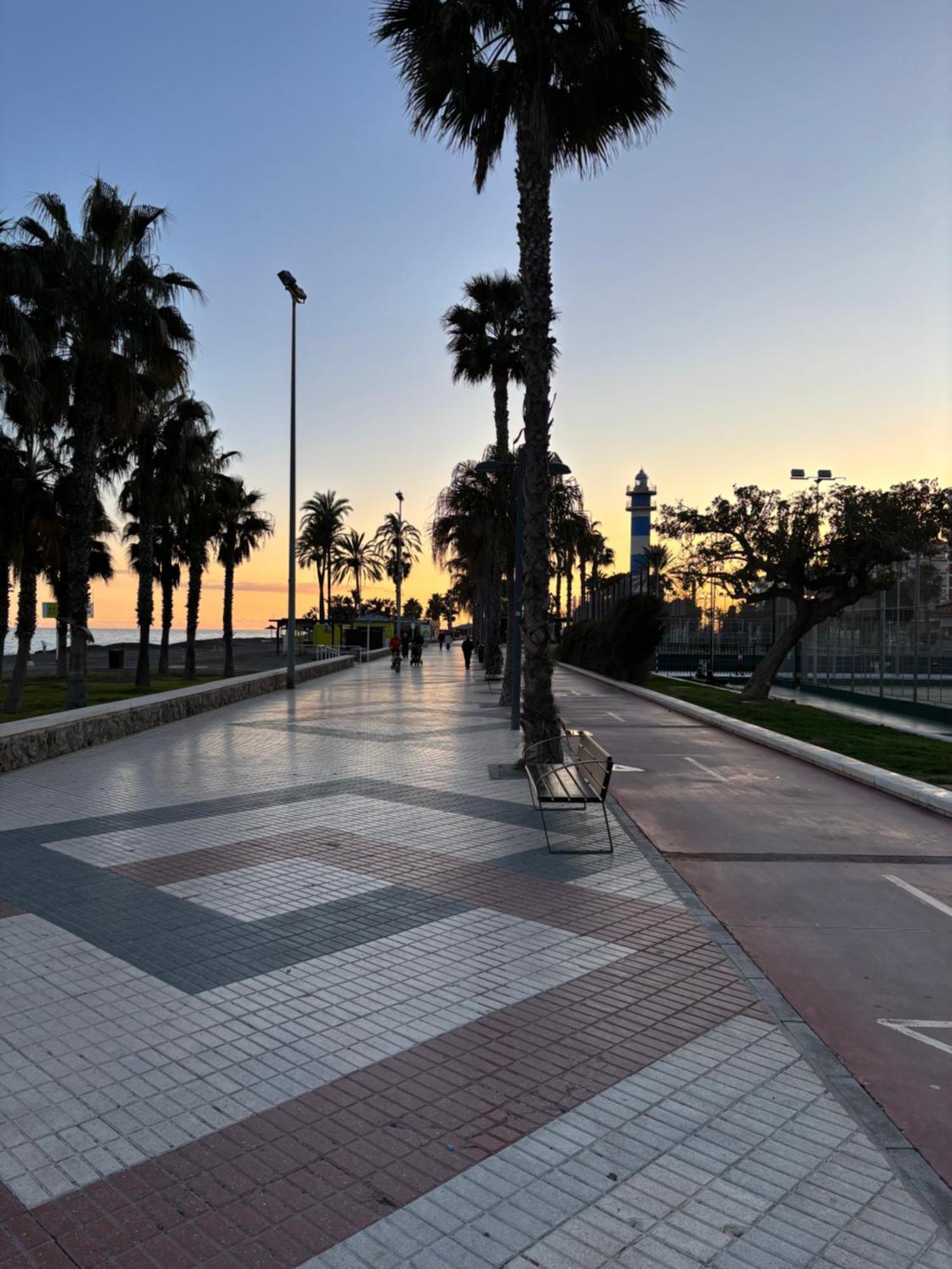 Estudio En Torre Del Mar A 3 Minutos Andando De La Playa Eksteriør billede